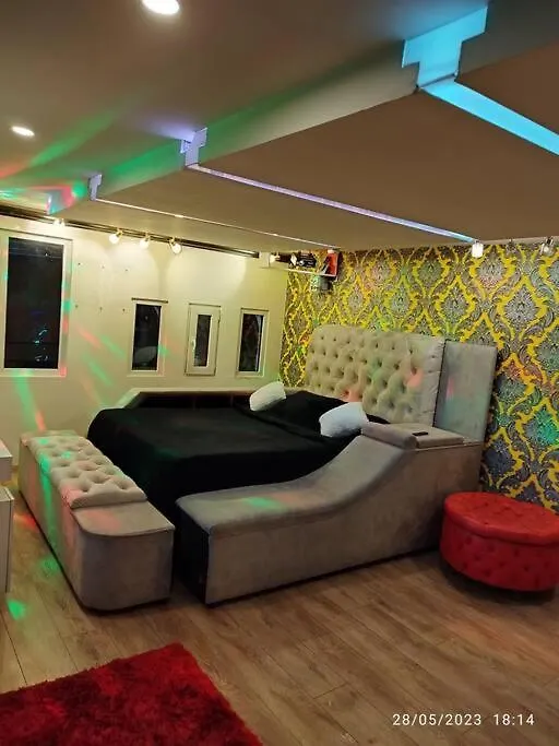 Apartamento Penthouse Con Jacuzzi Y Chimenea Bogotá 0*,