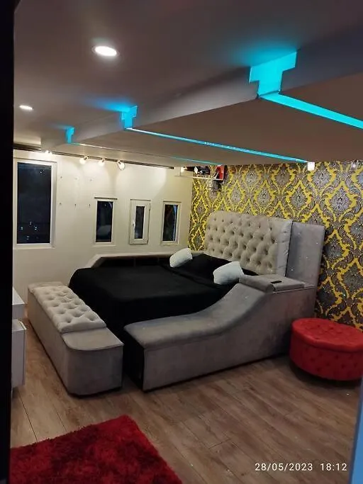 Apartamento Penthouse Con Jacuzzi Y Chimenea Bogotá